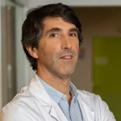 Dr A Mouton